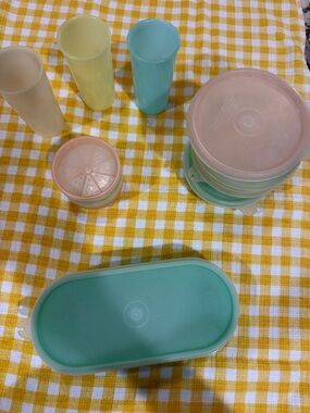 Vintage Pastel Plastic Food Storage Set - Mint & Lemon